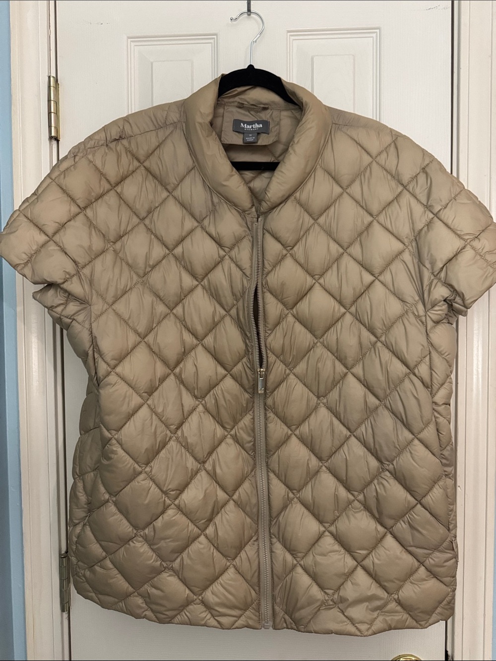 Martha Stewart Short-Sleeve Quilted Puffer Jacket — Taupe
